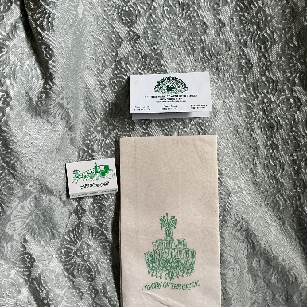 Tavern on the Green Souvenir Set